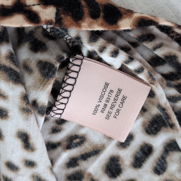 Philosophy Leopard Print Top Dolman Short Sleeve Size Medium Petite Animal Print - Picture 7 of 8